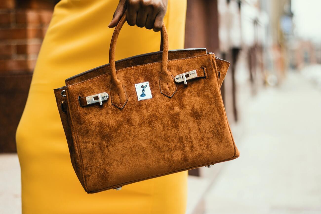 TOP 5 vintage bags that you need to wear now to be stylish