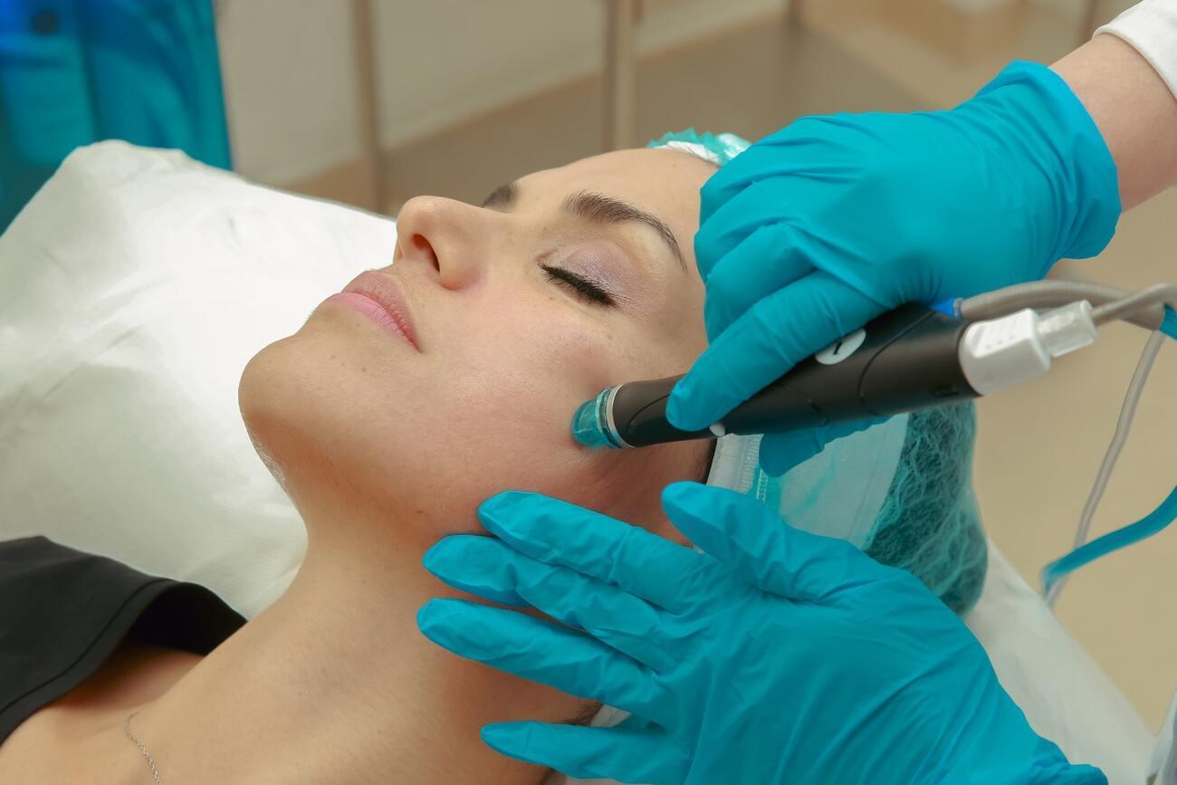 HydraFacials! Everything you need to know about this multitasking skin treatment that even kings adore