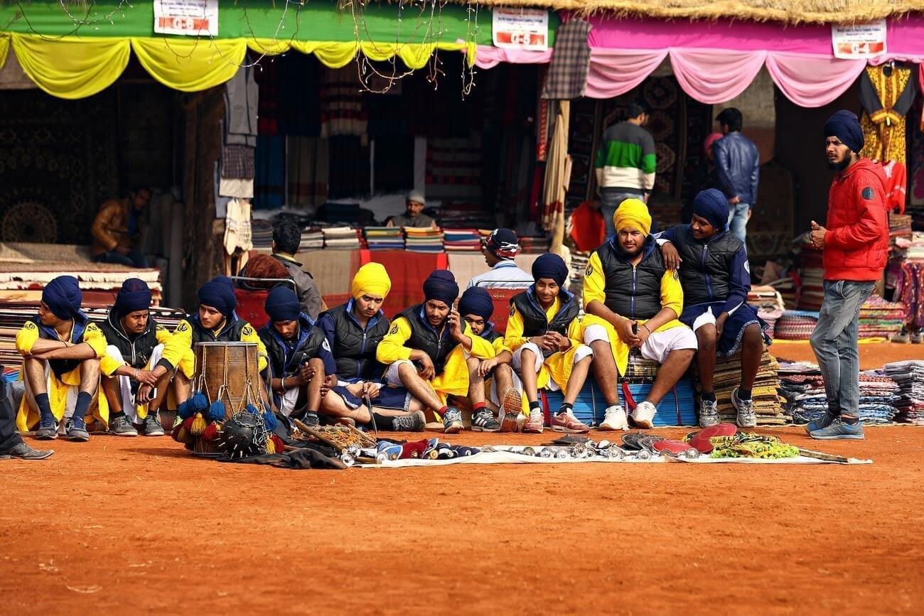 Buy a groom in the market! How are boyfriends sold in India?