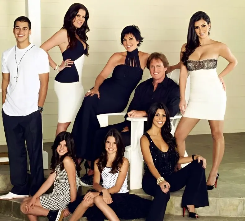 17 (2).jpg?format=webp