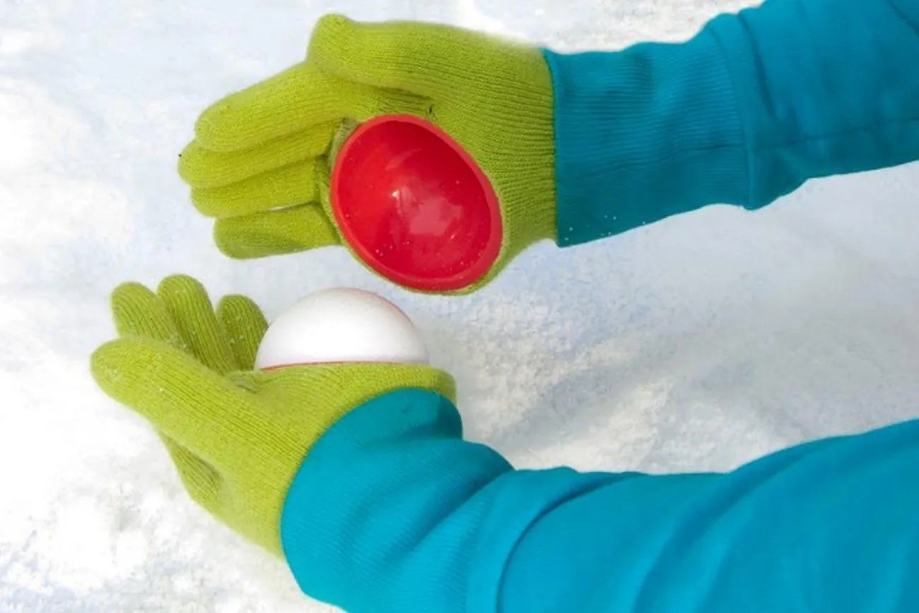 38. Snowball Making Gloves.jpg?format=webp