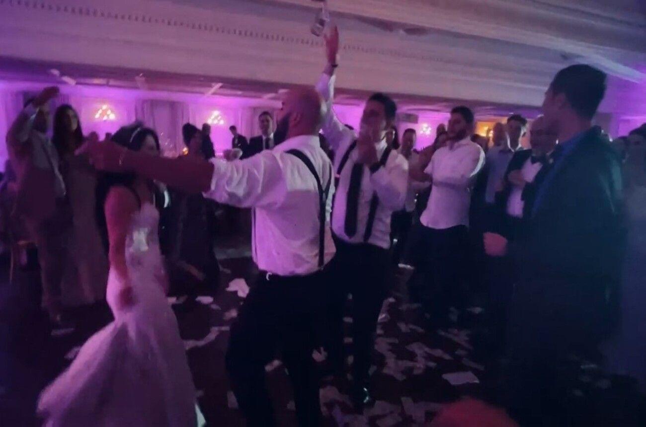 Греція танець грошей.jpg?format=webp