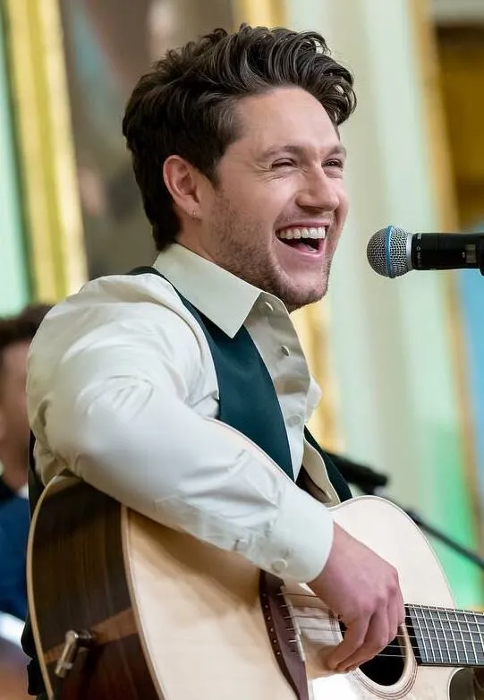 President_Biden_celebrates_2023_Saint_Patrick's_Day_at_the_White_House_(4)_(cropped).jpg?format=webp